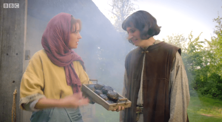 horrible-histories-series-6-episode-2-awesome-alfred-the-great-king-alfred-song7